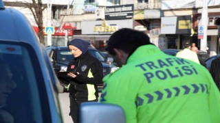 Sakaryada polisten denetim: Kurallara uymayanlara ceza yağdı