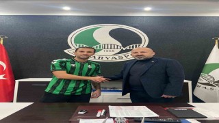 Sakaryaspor, Serkan Yavuzu kadrosuna kattı