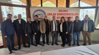 Salihlide emlakçılar, 5. kez Yıldırım Yılmazı seçti