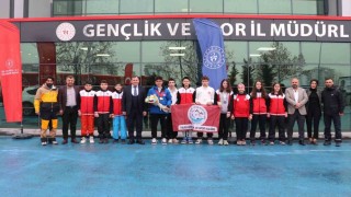 Şampiyon sporcuya coşkulu karşılama