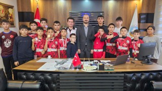Şampiyon Takımdan Başkana Ziyaret