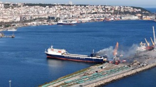Samsun Limanındaki gemi yangını kontrol altına alındı