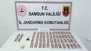 Samsunda 2 kişi 784 adet uyuşturucu hapla yakalandı