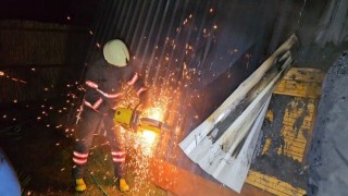 Sapancada bungalov alevlere teslim oldu