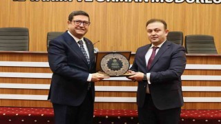 Saylak görevi Baydara devretti