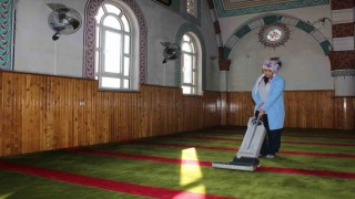 Şehitkamilde camilerde temizlik seferberliği