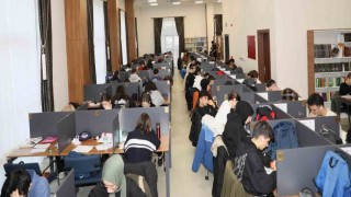 Şehzadeler Belediyesi Kütüphanesi 2024te rekor ziyaretçi ağırladı