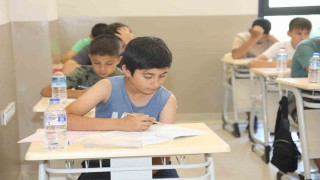 Şehzadeler Belediyesinden LGSYE hazırlık için özel eğitim programı