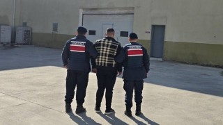 Silahlı yağma suçunda kesinleşmiş cezası bulunan firari yakalandı