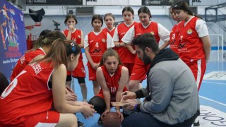 Şırnaklı işitme engelli A Milli Takım oyuncusu, gençleri basketbola teşvik ediyor
