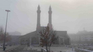Sivasta yoğun sis etkili oldu