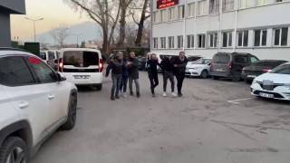 Sokak ortasında eski nişanlısı ve kardeşine ateş açmıştı: Pompalı tüfekle yakalandı