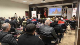 Sökede defne yaprağı işleme sektör toplantısı yapıldı