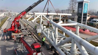 Solaklar Kavşağında 120 tonluk dev montaj