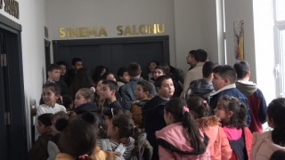 Sorgunda çocuklar sinema ile tanıştı