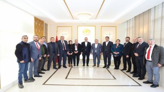 Sultangazi Belediye Başkanı Dursun, muhtarlarla istişare toplantısı gerçekleştirdi