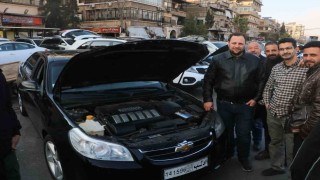 Suriyede Esad rejiminin devrilmesiyle araç fiyatlarında düşüş yaşandı