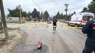 Süt toplama aracının çarptığı sepetli motosikletteki kadın öldü, kocası ağır yaralandı