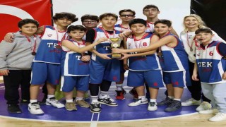 TEK Koleji Yıldız Erkekler Basketbol takımı il üçüncüsü oldu