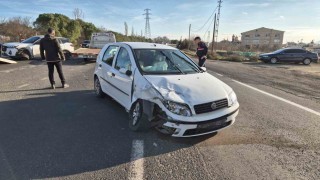 Tekirdağda iki aracın karıştığı kazada 6 kişi yaralandı
