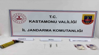 Toprağa gömdüğü uyuşturucuyu jandarmadan gizleyemedi: 1 tutuklama
