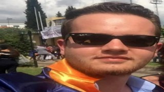 Trafikte çıkan kavgada kaldırım taşıyla başına vurulan genç öldü