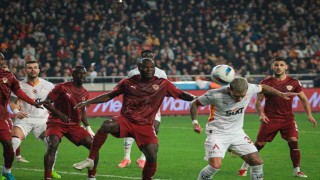 Trendyol Süper Lig: Atakaş Hatayspor: 1 - Galatasaray: 0 (İlk yarı)