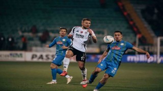 Trendyol Süper Lig: Çaykur Rizespor: 1 - Beşiktaş: 1 (İlk yarı)
