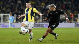 Trendyol Süper Lig: Fenerbahçe: 2 - Atakaş Hatayspor: 1 (İlk yarı)