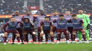 Trendyol Süper Lig: Trabzonspor: 1 - Antalyaspor:0 (İlk yarı)