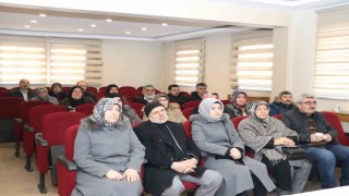 Umreye gidecek vatandaşlara eğitim semineri düzenlendi