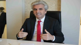 Ünlü estetikçiden uyarı: Çocuklarda estetik ameliyat, 18 yaştan sonra yapılmalı