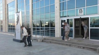 Uşakta 3 uyuşturucu satıcısı tutuklandı