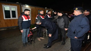 Vali Sezer görev başındaki kamu personeliyle bir araya geldi