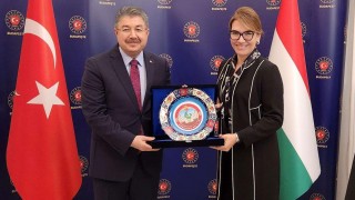 Vali Yılmaz’dan Budapeşte Büyükelçiliğine Ziyaret