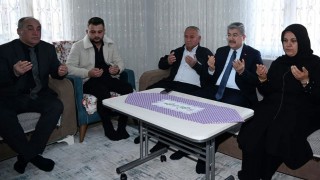Vali Yılmaz’dan Şehit Ailelerine Ziyaret