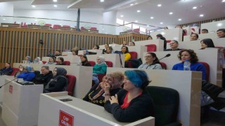 Vatandaşla belediye arasında köprü olan birime, iletişim eğitimi