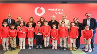 Vodafone Vakfı Danışma Kurulu üyeleri geleceğin yapay zekâ yıldızlarıyla buluştu