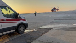Yanık tedavisi gören 3 yaşındaki çocuk ambulans helikopterle Vana getirildi