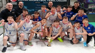 Yeşim Spor U14 takımı namağlup Bursa şampiyonu oldu