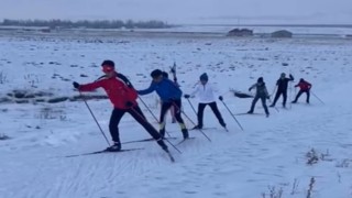 Yüksekovalı sporcular, zorlu şartlara rağmen yarışmaya hazırlanıyor