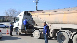 Zabıta ekipleri iş makinelerine ve ulaşım araçlarına yönelik denetimlerini sürdürüyor