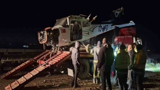 Zorunlu iniş yapan eğitim uçağının enkazı kaldırıldı