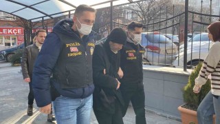 12 yıl kardeşinin kimliğini kullanan firari yakalandı