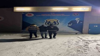 12 yıl kesinleşmiş hapis cezası bulunan 1 kişi Sarıkamışta yakalandı