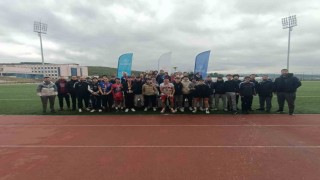 150 sporcu atletizmde dereceye girmek için yarıştı