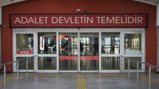 16 yaşındaki kızı otobüste istismar ettiği iddia edilen şoför beraat etti