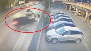 2 genci hayattan koparan feci kazanın yeni görüntüsü ortaya çıktı