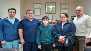 25 bin kişi arasında böbreği ikiz gibi uyumlu çıktı, 6 aylık kızına kavuştu