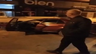 3 araca çarpan sürücü kaçtı